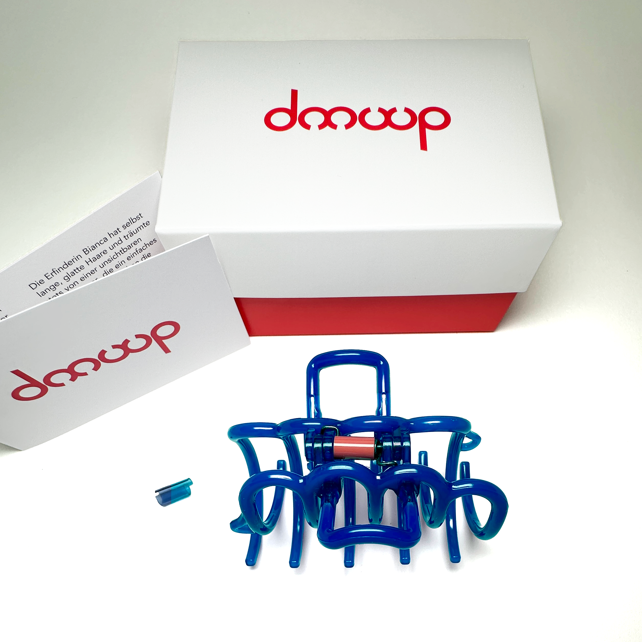 Sportfrisur in Sekunden – Haarklammer Blau